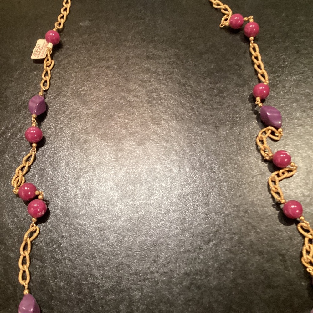 Vintage Monet goldtone necklace with beads and tags new